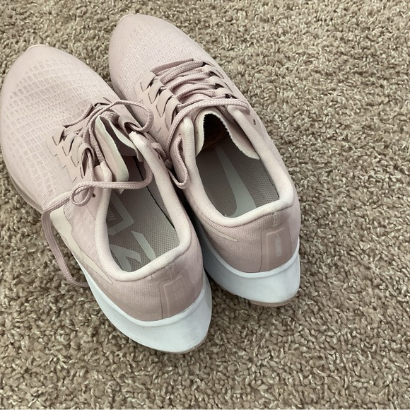 Nike Air Zoom Pegasus usa 10 Sneakers Champagne Barely Rose White - Picture 4 of 8